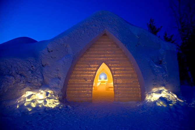Arctic Snow Castle Visit with Lappish Dinner - Small Group Tour - The ice restaurant in the Arctic Snow Castle: what dinner feels like