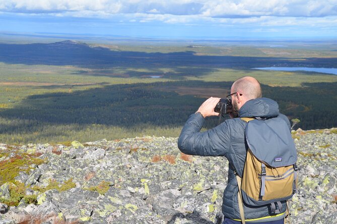 Arctic Wilderness Hike with Fire-making - The open-fire break: fire-making in snowy conditions