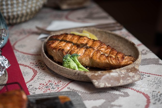 Best Of Lapland: Sauna, Ice swimming, Dinner & Northern Lights - The wood-burned Finnish sauna routine on an Arctic lake