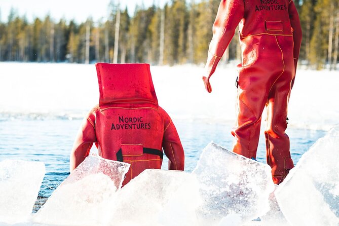 Daytime Arctic Ice-Floating in Rovaniemi, Small-Group - The float suit: your ticket to staying dry and in control