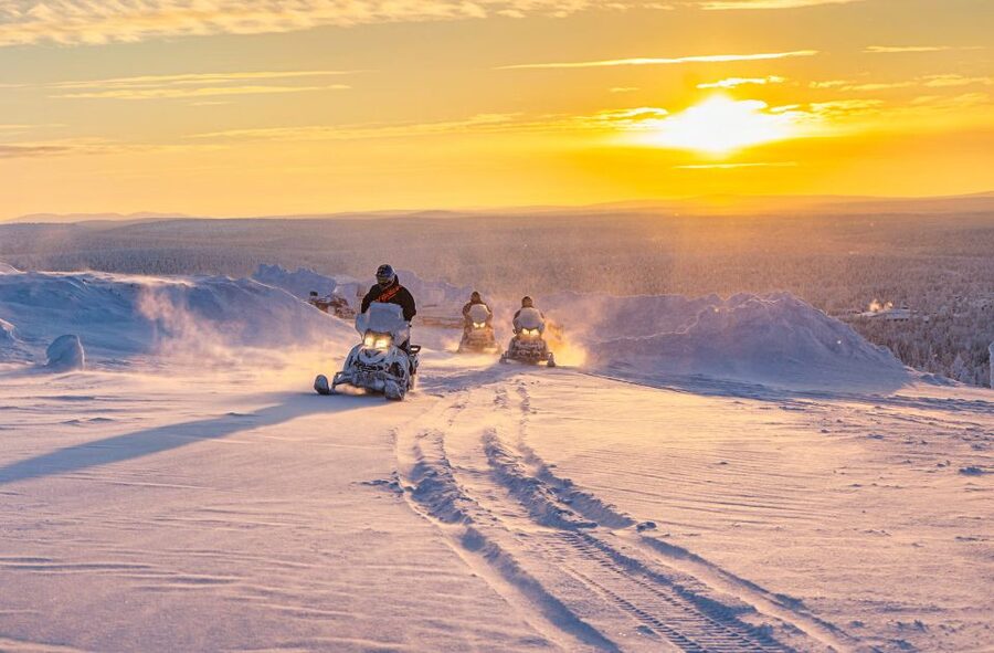 From Rovaniemi: Guided Lapland Snowmobile Adventure - Who this snowmobile tour suits best