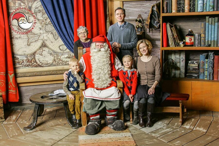 From Rovaniemi: Tour to Santa Claus Village - Pickup and private transfer, then orientation that saves time