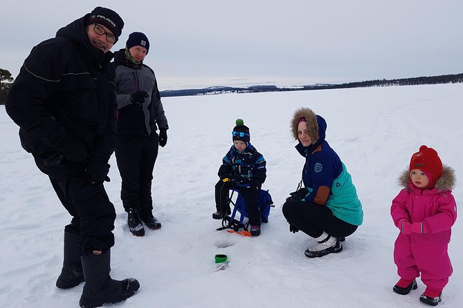 Ice fishing by car with hot beverages at Pyhä-Luosto - A simple 2-hour Lapland plan that actually feels like an experience