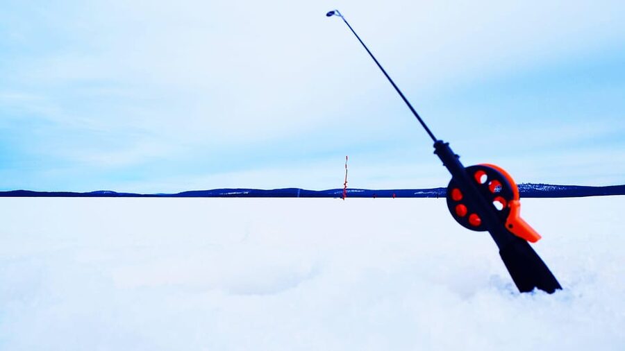 Ice fishing program in Lapland - Who this ice fishing tour fits best