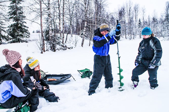 Ice Fishing Trip in Rovaniemi - Campfire Light Lunch and Arctic Photo Time on the Return