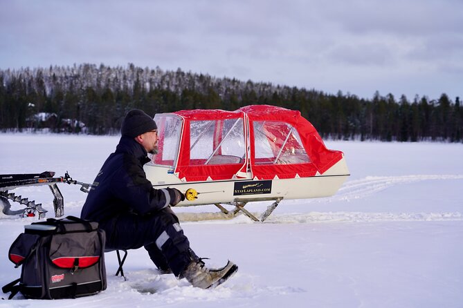Ice Fishing with Snowmobiles - The Day’s Flow: Gear Setup, Snowmobile Instructions, and Ice Fishing on the Lake
