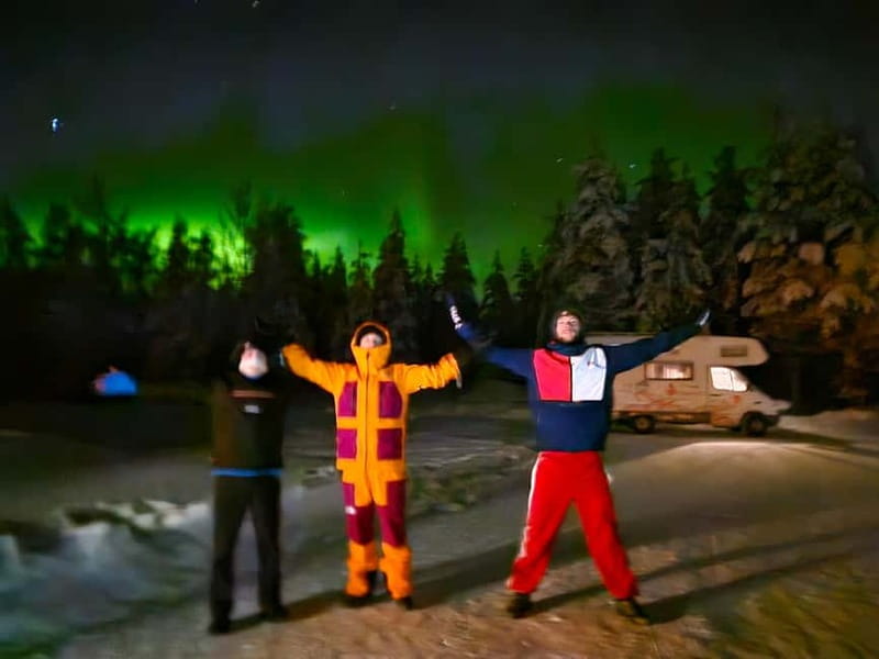 Kemi-Tornio: Starguaranteed Northern Lights Auroras - Stop 3 in Kemi: photo time plus the campfire tiipii