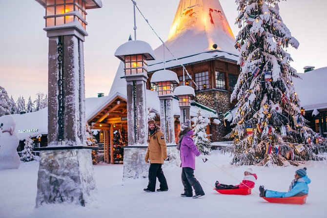 Meet Santa Claus & Santa's Reindeer Ride & Greet Huskies - The 400m reindeer ride: calm, slow magic through the snow