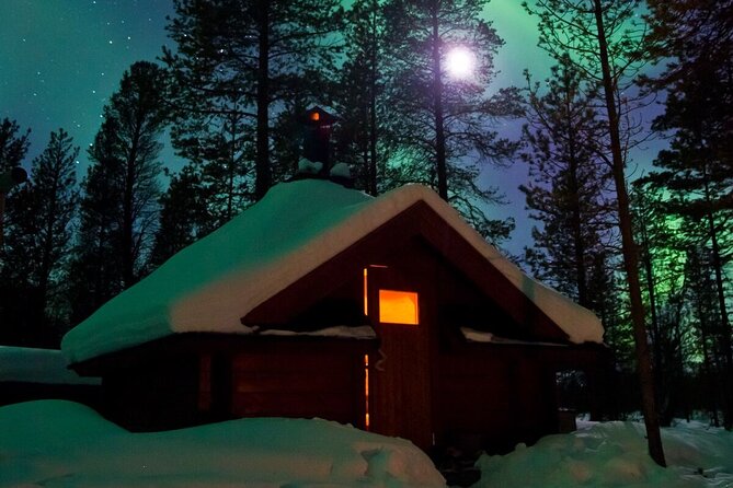 Northern Lights Hunt from Rovaniemi with Folk Tales and Snacks over Campfire - What to bring, since outfit rental is not included