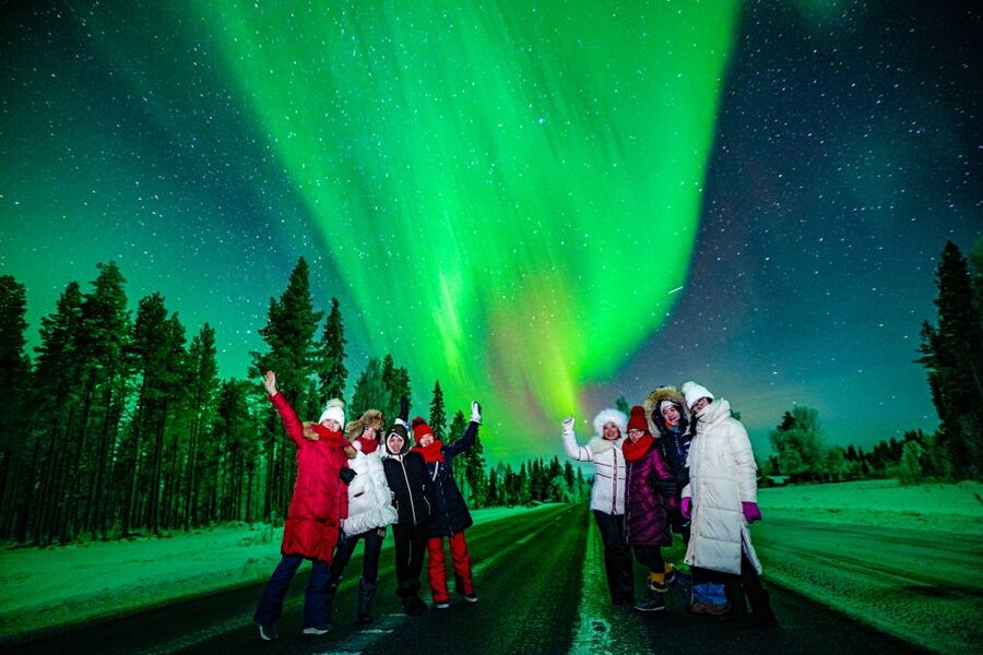 Northern Lights Hunting Adventure in Lapland - How the 7-hour Aurora hunt is planned around sky conditions