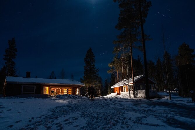 Northern Lights Hunting in Lappish old cottage - Weather and expectations: what happens when the clouds win
