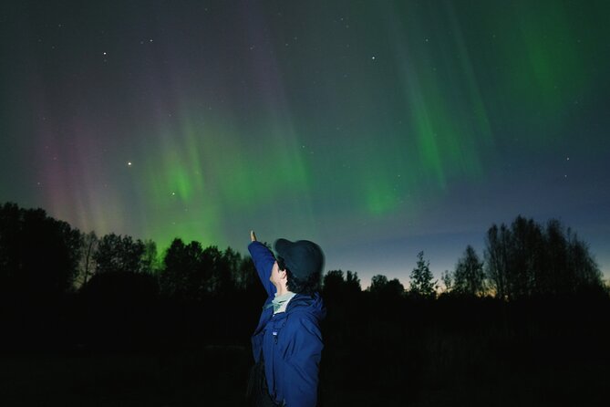 Northern lights hunting photo tour with bbq; small groups - First Stop: Quiet Sky Time and Learning While You Wait