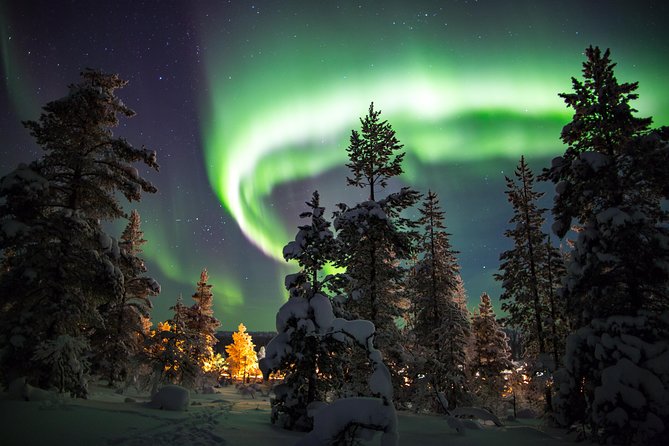 Northern Lights Hunting with Snowmobiles - Group Size, Family Friendliness, and Who This Suits Best