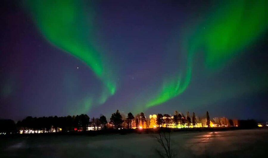 Northern lights private tour Rovaniemi - When you should book: September to April timing that matches aurora reality