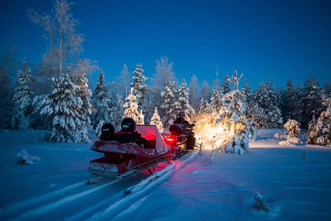 Northern Lights Sledge Ride - Why a Snowmobile Sledge Chase from Santa Claus Village Works So Well