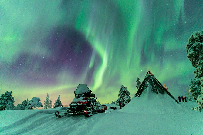 Northern Lights Snowmobile Driving Safari - Why a snowmobile aurora hunt feels different in Finnish Lapland