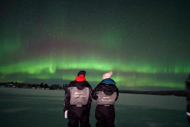Northern Lights Tour in Atmospheric Cottage - Step Into Included Winter Gear Before the Cold Has a Say