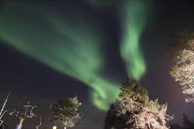 Northern Lights Tour with BBQ and drinks - Your Chances of Seeing the Northern Lights, Without the Fantasy