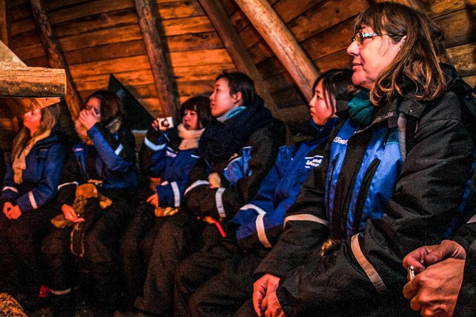 Private Aurora Tour (5 or more) by Aurora Experts - Rovaniemi - Tepee fire time: warm drinks, barbecue, and waiting well