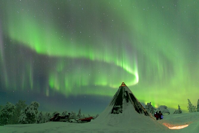 Private Aurora Tour (5 or more) by Aurora Experts - Rovaniemi - Rovakatu 26 pickup: starting your night without wasting time