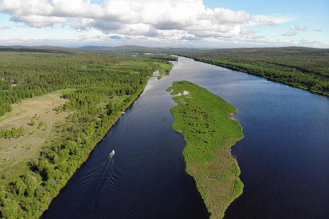 Private Guided Fishing Boat Tour in Rovaniemi - The boat and guide support, including names mentioned by past groups