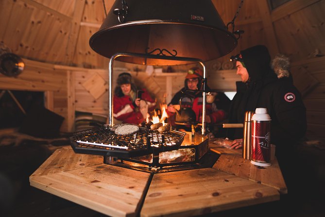 Private Northern Lights Hunting Expedition - Fire, barbecue, and hot drinks: why the waiting part matters