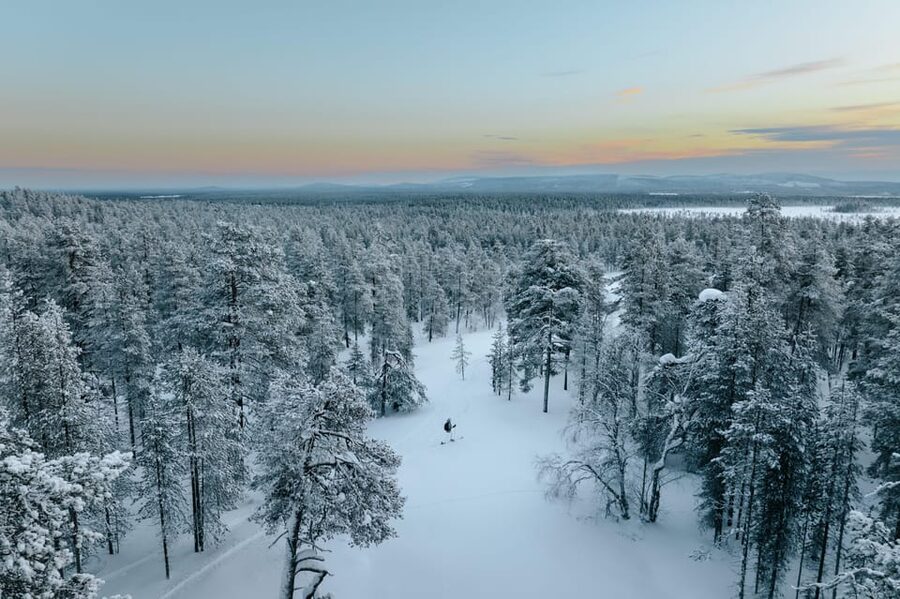Pyhätunturi: Try Wilderness Skiing in Finnish Lapland - From Camp Kitchen and Bar to the Start Line in About Minutes