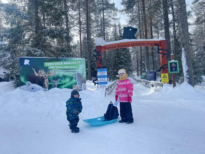 Ranua Wildlife zoo tour with lunch buffet included - The small group van ride from Rovaniemi, comfort that matters