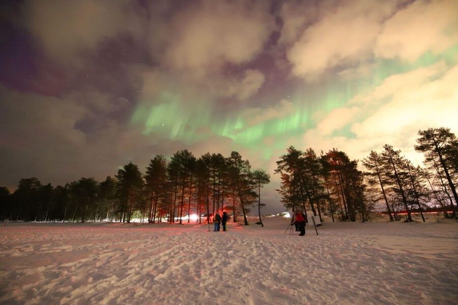 Rovaniemi: Aurora Hunting Tour with Photography by Van - The Aurora Hunt Plan: Small Group, Multiple Locations, Real-World Weather