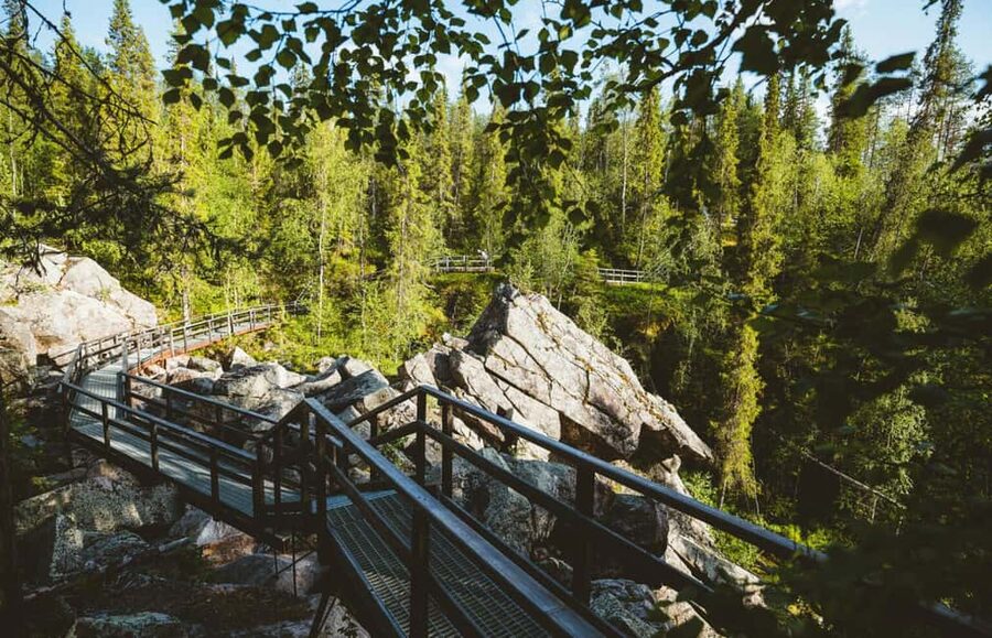 Rovaniemi: Auttiköngäs Waterfalls Hike Tour & Barbeque - The BBQ payoff: fireside sausages, snacks, and warm drinks