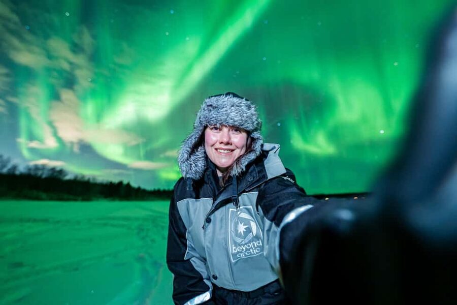 Rovaniemi: Discover the Northern Lights Photography Tour - Northern Lights photography, but with real “hunt” energy