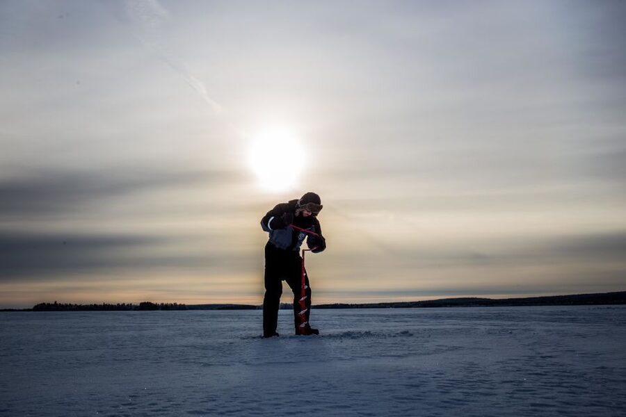 Rovaniemi: Ice Fishing on a Frozen Lake with BBQ and Photos - Why Ice Fishing in Rovaniemi Feels Like a Winter Classroom