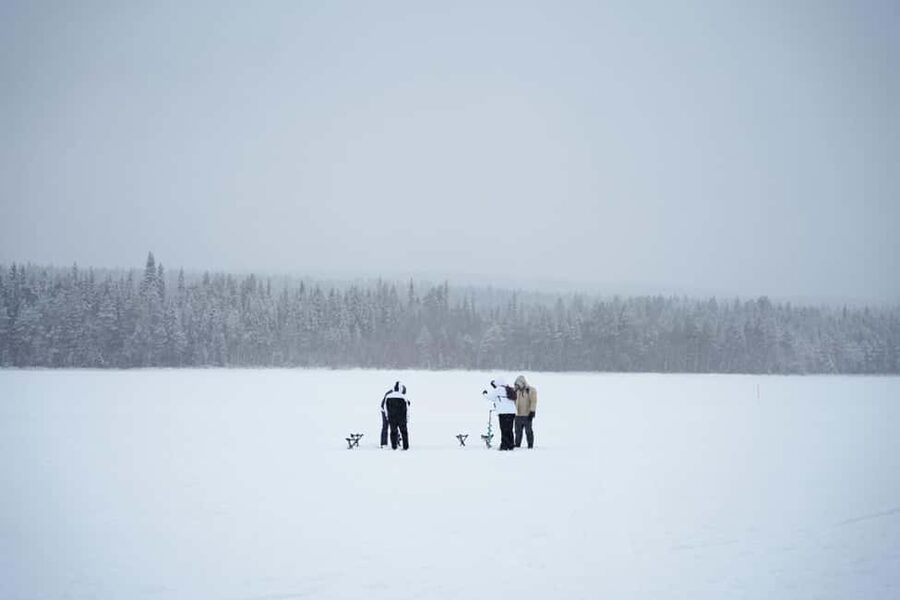 Rovaniemi: Ice Fishing Small Group Tour & Barbeque - Who this tour is best for, and who should think twice