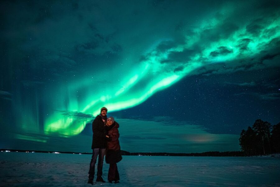 Rovaniemi: Night Sky lappish Barbecue - Why a northern lights barbecue feels better than a pure cold-spot bus ride