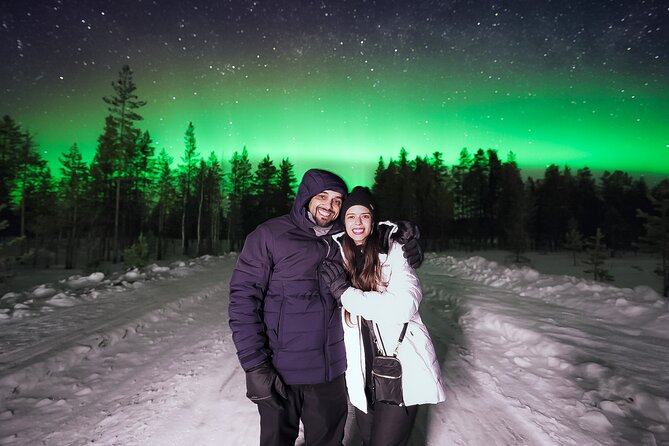 Rovaniemi: Northern Lights Pro Guaranteed - Unlimited (PRIVATE) - Winter Clothing and Comfort: What Included Gear Changes