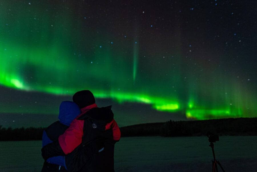 Rovaniemi: Northern Lights Tour with Guarantee - Vehicle, Group Size, and the Feel of the Night