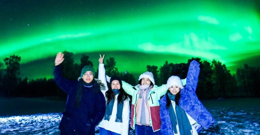 Rovaniemi: Northern Lights Tour with Guaranteed Sightings - Warm Gear, Snacks, and the Real Cold-Weather Routine