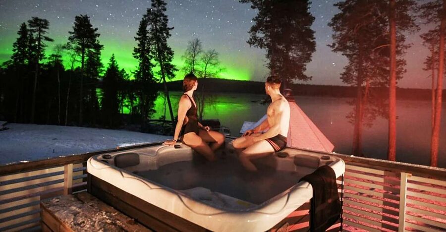 Rovaniemi: Northern Lights Trip with Arctic Sauna & Jacuzzi - Key things to know before you go