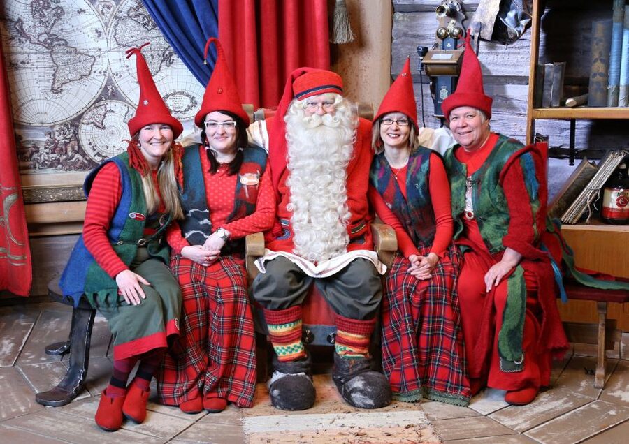 Rovaniemi: Santa Claus Village and Arctic Circle - Santa’s Post Office: Postcards With a Special Stamp
