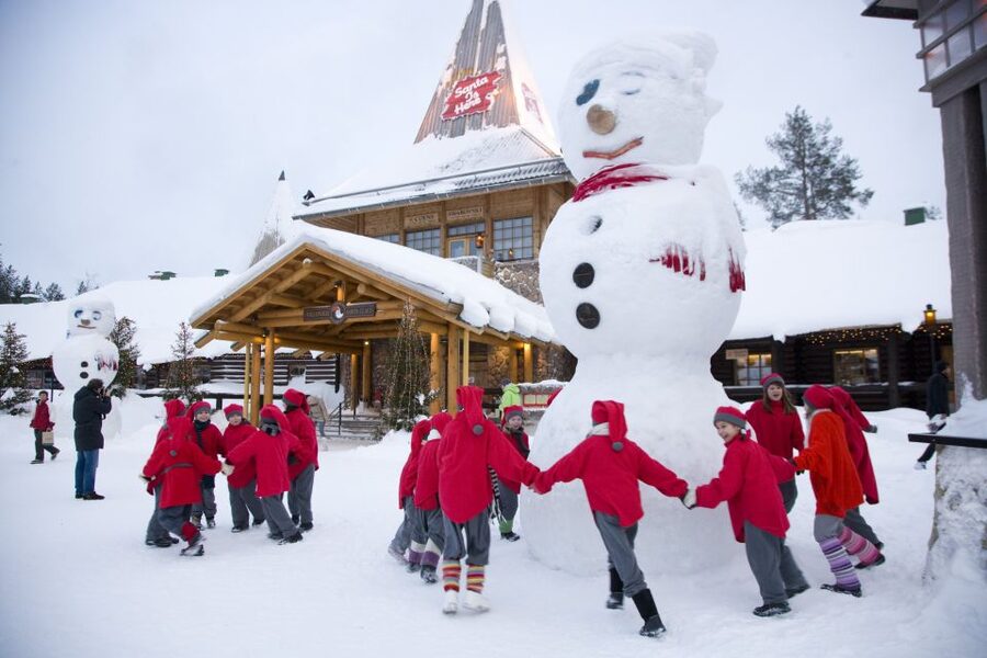 Rovaniemi: Santa Claus Village and Arctic Circle - Crossing the White Line: Arctic Circle Certificate Moments