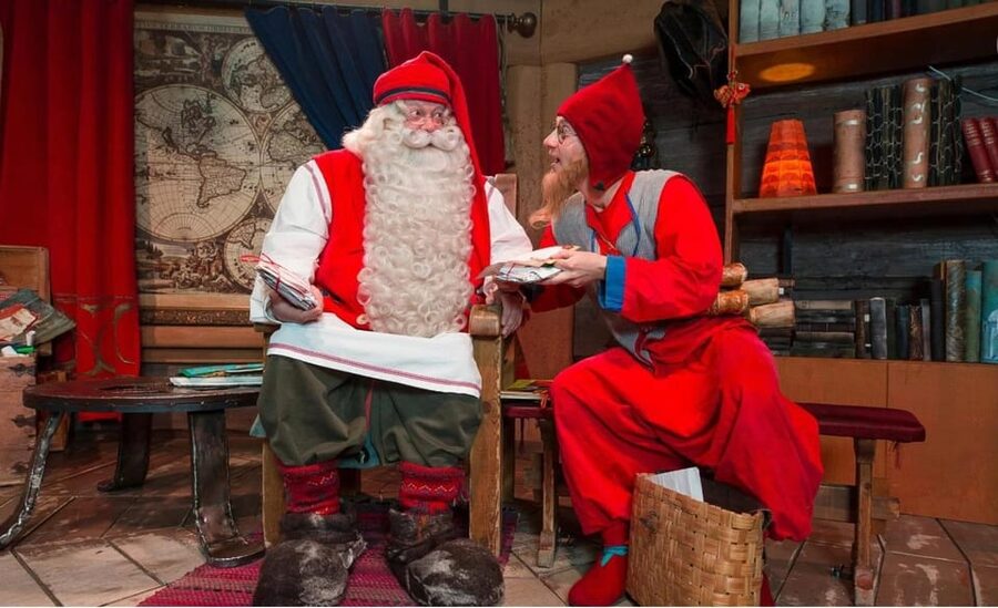 Rovaniemi: Santa Claus Village + Husky & Reindeer Sled Ride - Husky Farm Husky Safari: Meet the Dogs and Ride the Sled