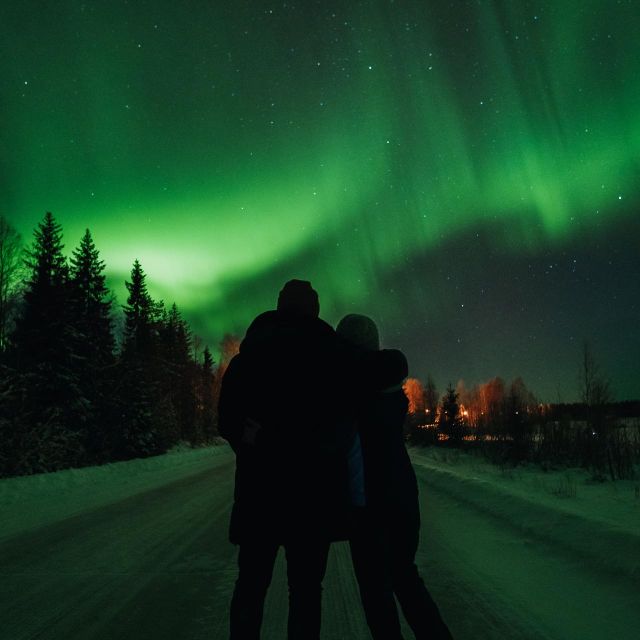 Rovaniemi: Small Group Aurora Hunt-full money back guarantee - Why this feels like a real Northern Lights chase, not a bus stop