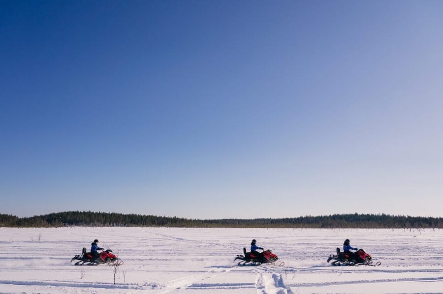 Rovaniemi: Snowmobile Safari into the Wilderness - The 15 to 30 km ride: pine forest plus frozen marshlands