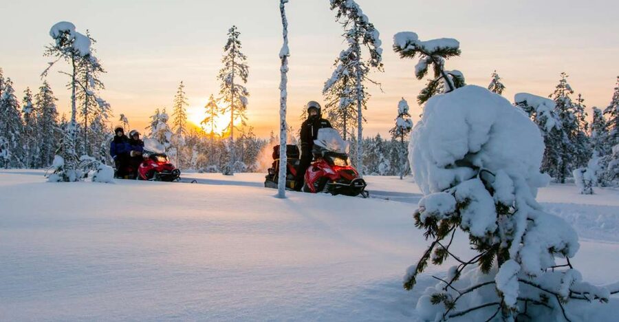 Rovaniemi: Snowmobile Safari to a Reindeer Farm - Meeting Point at Safartica Office, and Getting Warm Fast