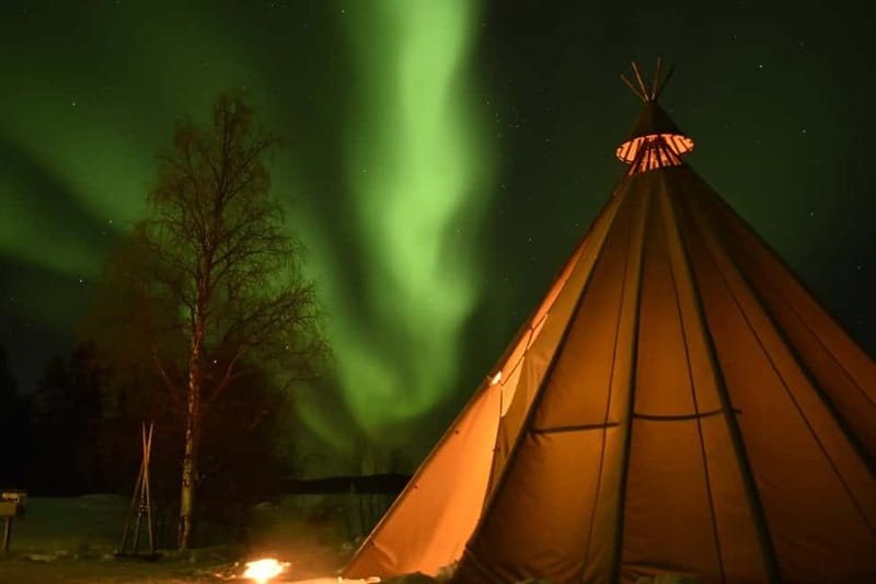 Rovaniemi: Snowtrain to Northern Lights Camp - The Snowy Walk Around Camp and Why Winter Gear Matters