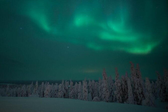 Snowmobile Safari to Search for the Northern Lights - The aurora hunt stops: tripod advice and sky scanning time