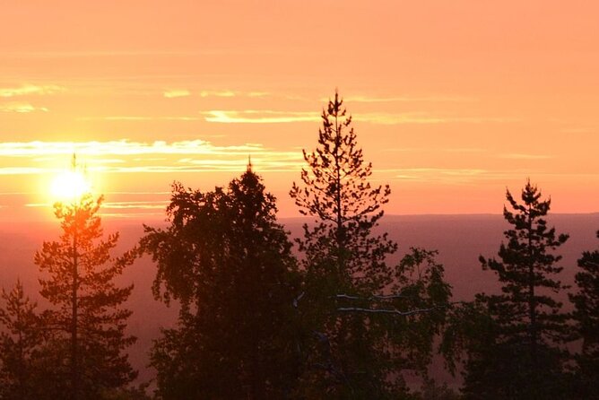 Sunset at the Arctic Circle - Transportation and Meeting Point: Make It Easy on Yourself