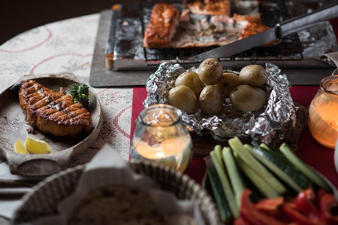 Traditional Lappish evening in the wilderness with dinner - Northern Lights odds: when they’re included and when they aren’t