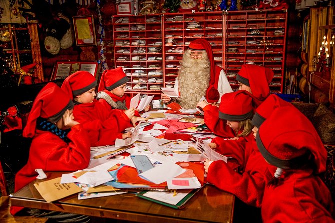 Trip to Arctic Circle, Santa Claus Village and Santas Reindeer - Guide style, small group size, and the real-world risk of delays