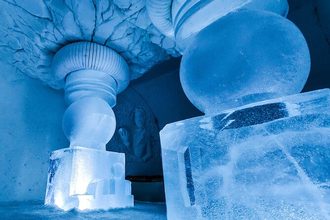 Visiting package: Guided Tour at Arctic Snow Hotel - Stop 1: Arctic SnowHotel and Glass Igloos, guided like a living workshop